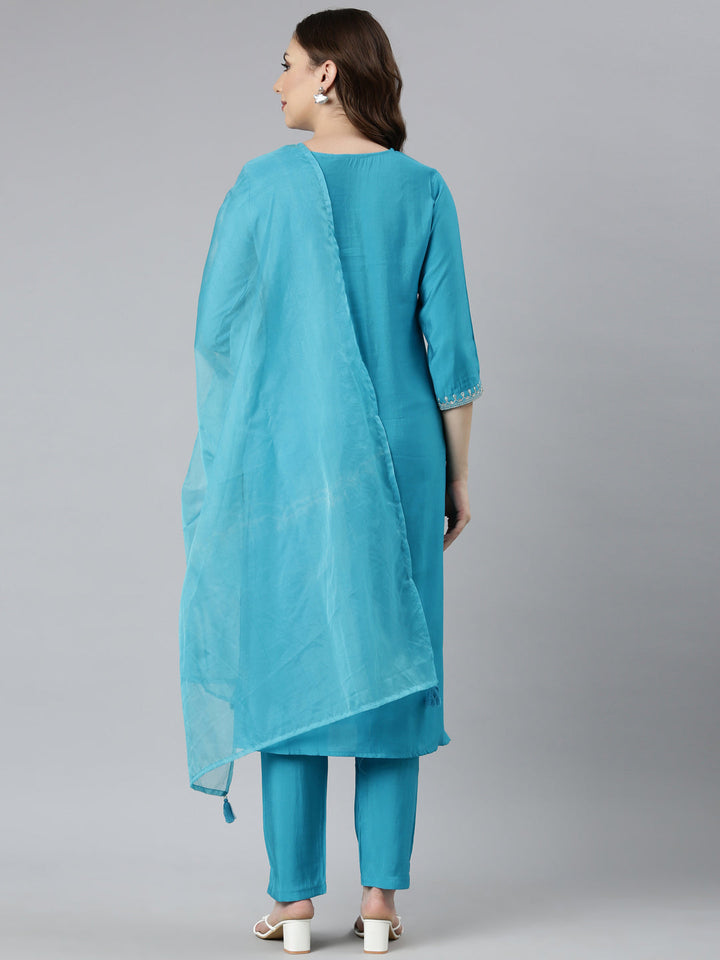 Neerus Green solid straight suit set with dupatta - side view