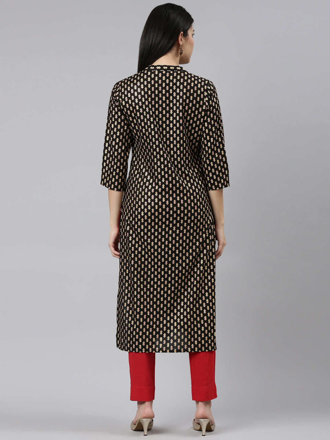 Neerus Black printed straight kurti - side view