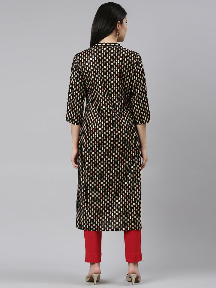 Neerus Black printed straight kurti - side view