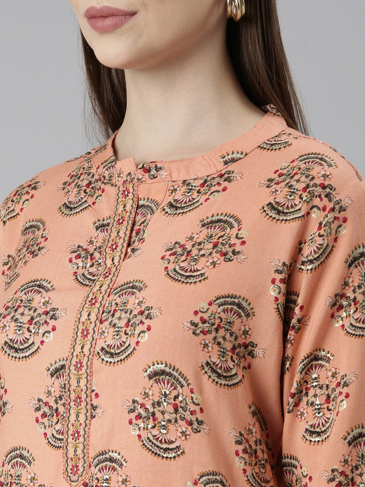 Neerus Orange rayon printed floral straight kurti - detail view 1