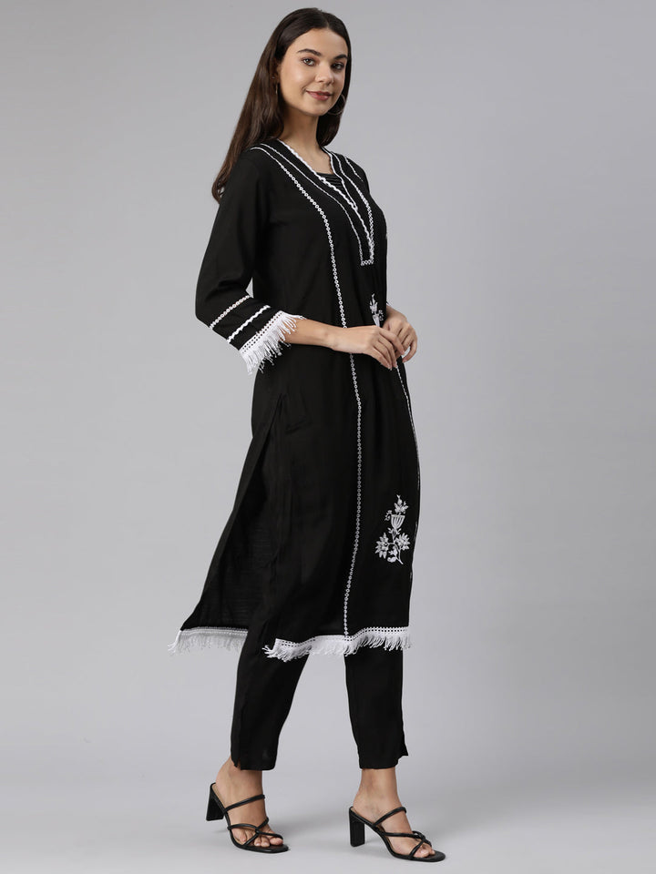 Neerus Black Shantoon printed suit set - back view