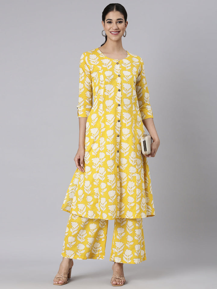 Neerus Yellow Casual Printed Straight Kurta and Palazzos