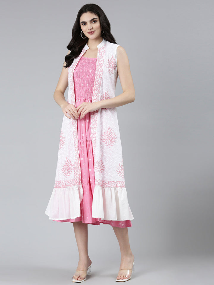 Neerus Pink floral printed straight dress - detail view 2