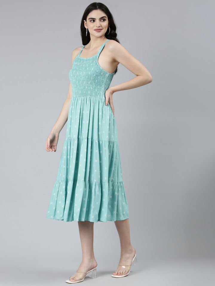 Neerus Green printed floral straight dress - back view