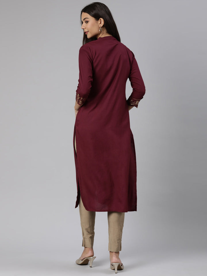 Neerus Maroon solid straight kurti - side view