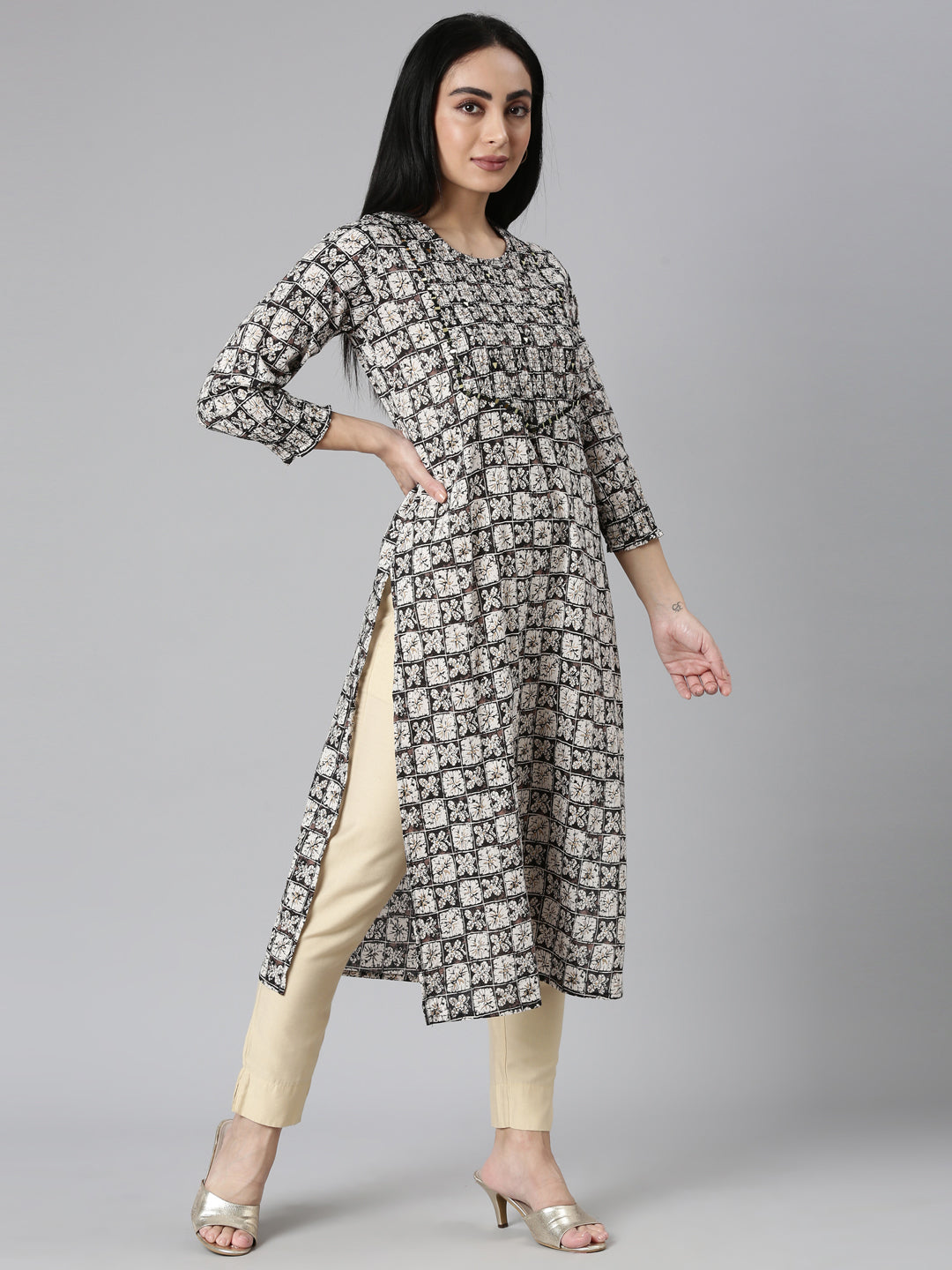 Neerus Black cotton printed kurti - detail view 2