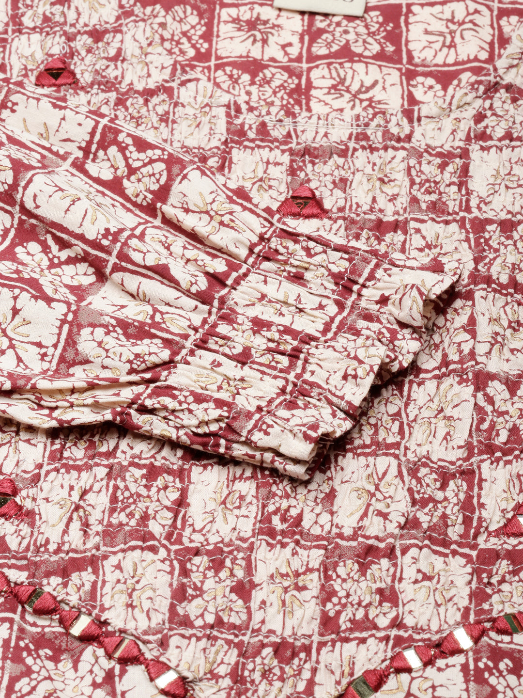 Neerus Maroon rayon printed straight kurti - detail view 4