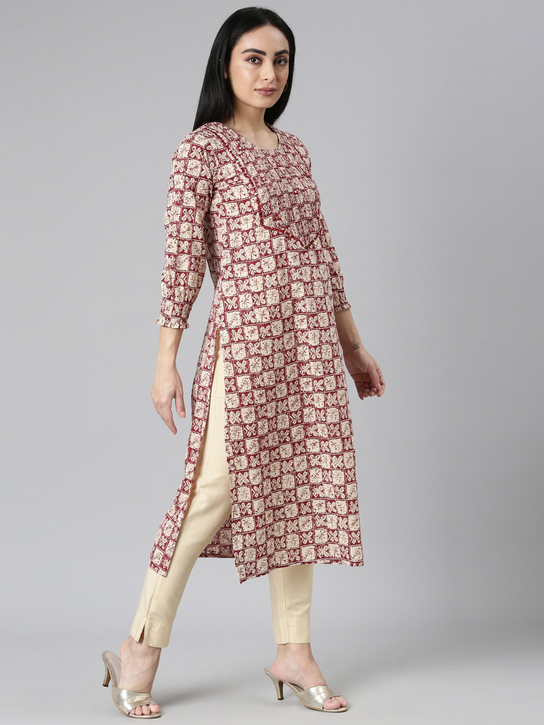 Neerus Maroon rayon printed straight kurti - side view