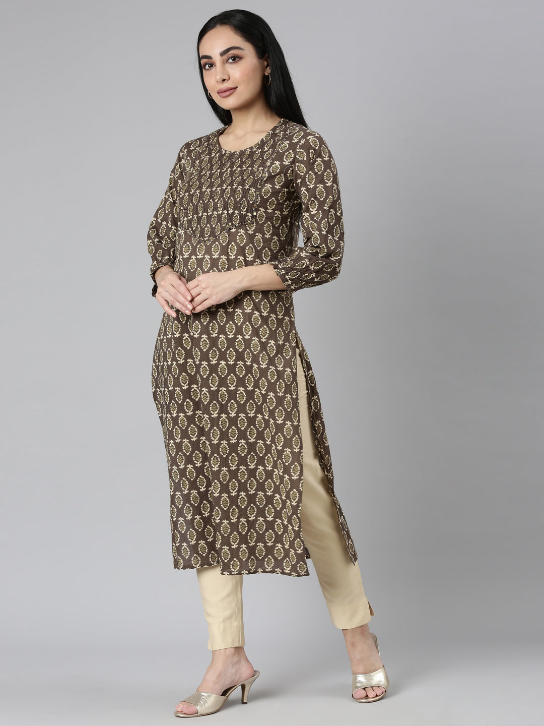 Neerus Brown cotton printed straight kurta - back view