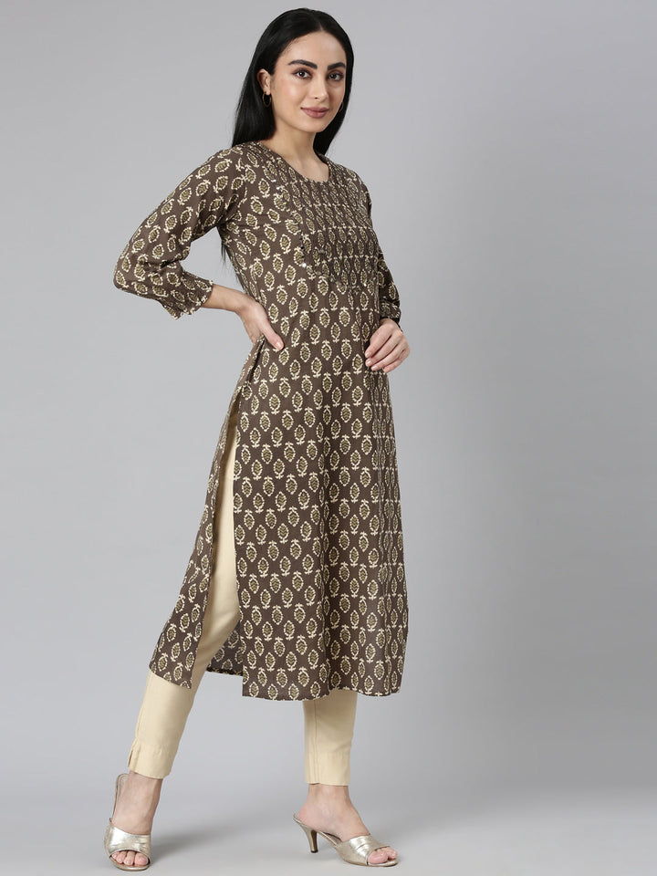 Neerus Brown cotton printed straight kurta - side view
