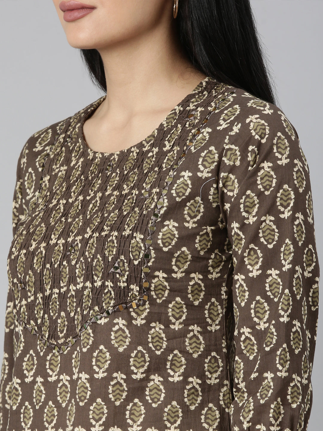 Neerus Brown cotton printed straight kurta - detail view 2