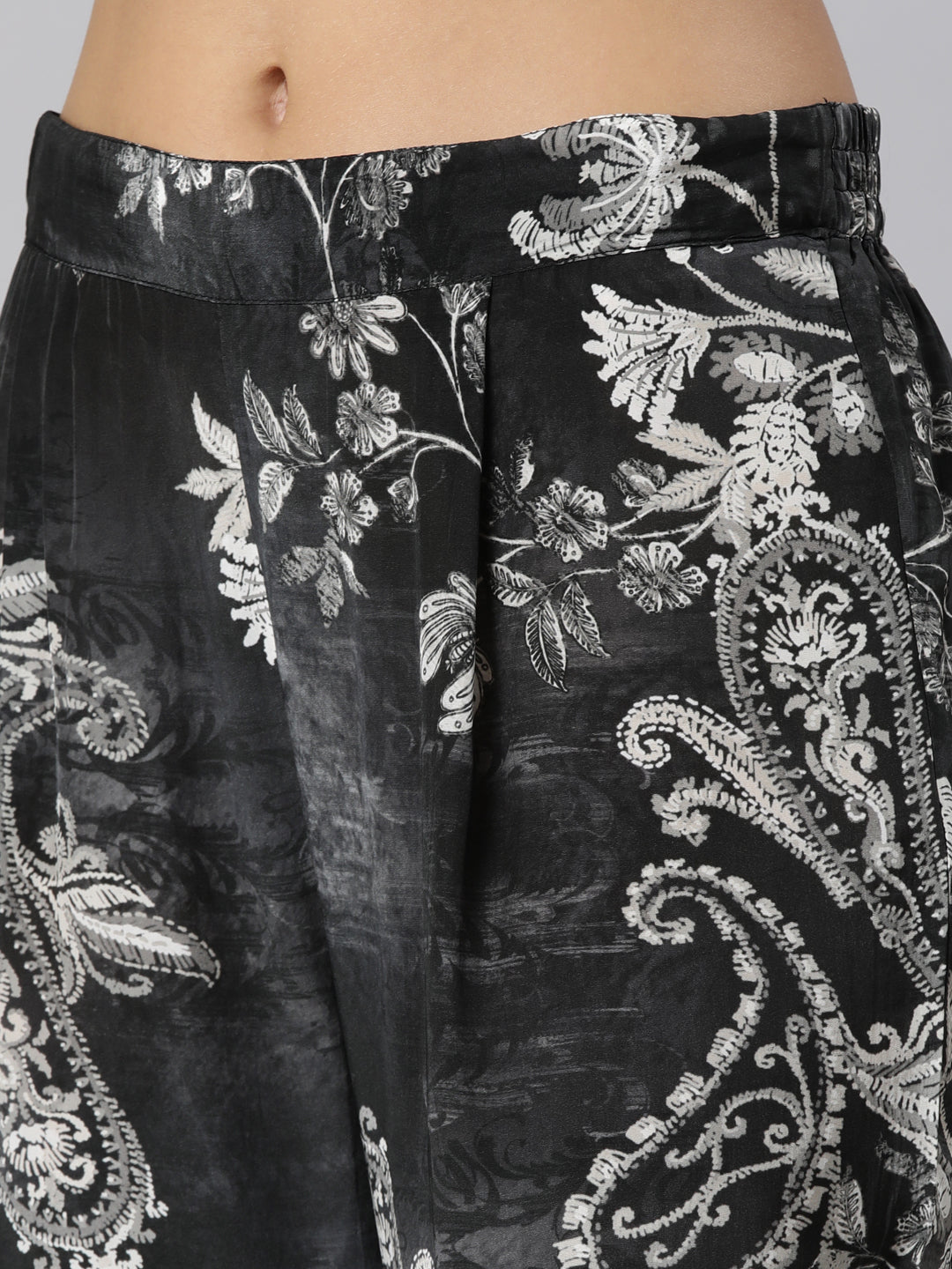 Neerus Grey crepe printed high-low co-ord set - detail view 3