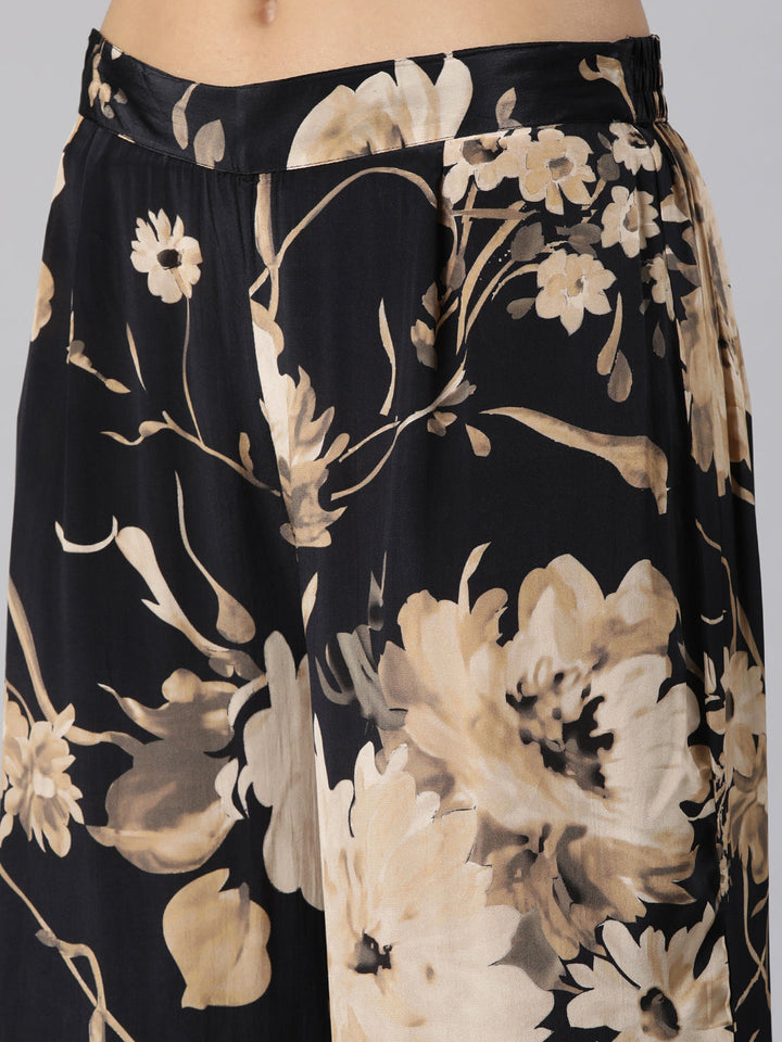 Neerus Black crepe printed co-ord set - detail view 3