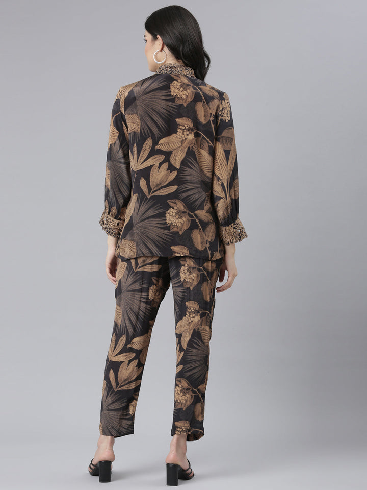 Neerus Black Regular Straight Abstract Top And Trousers