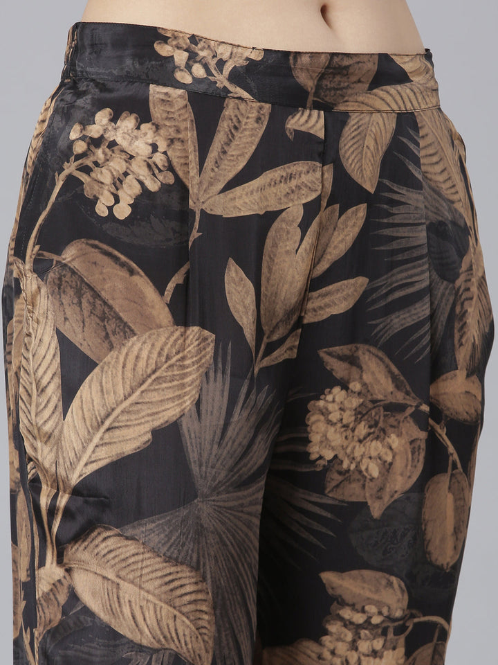 Neerus Black Regular Straight Abstract Top And Trousers