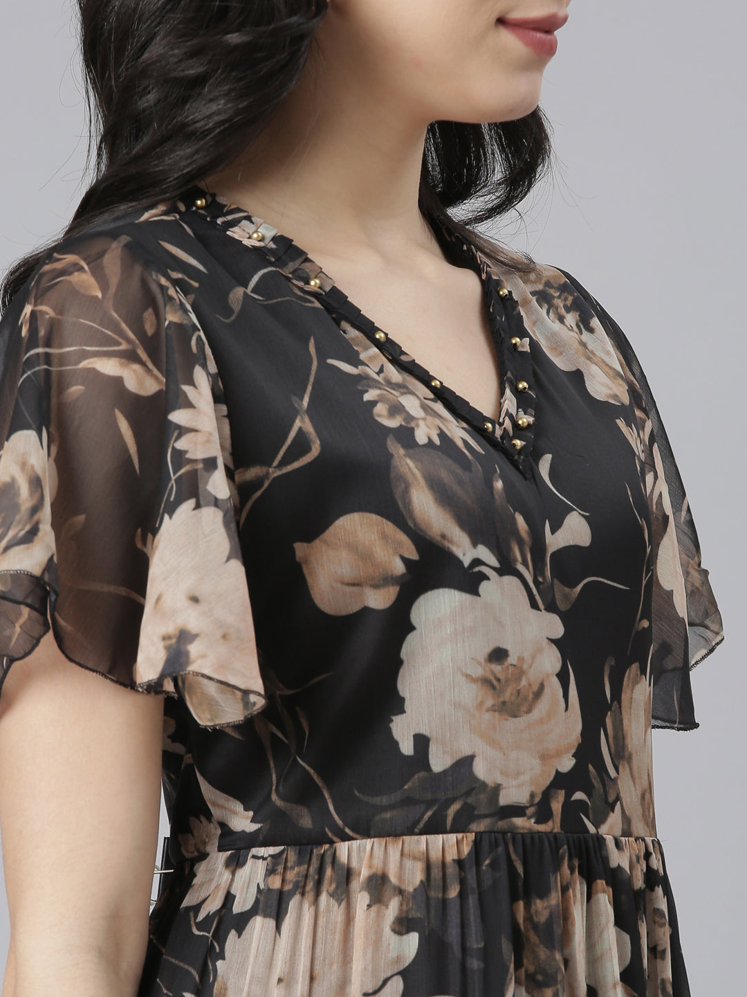 Neerus Black floral printed flared dress - detail view 1