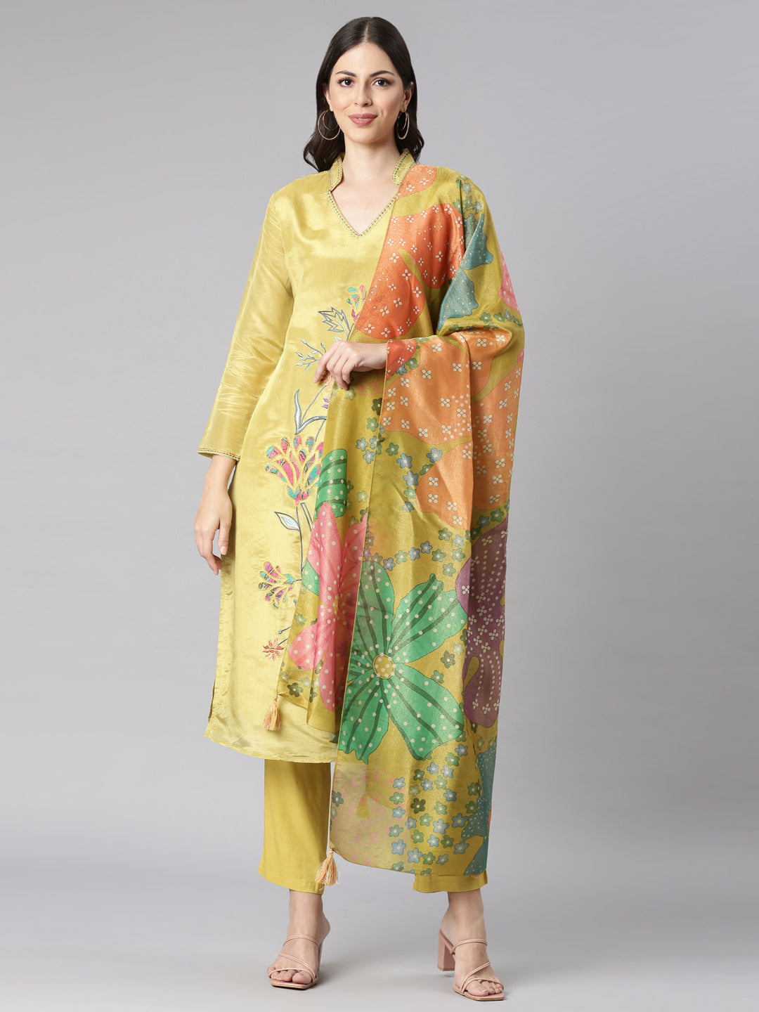 Neerus Green tissue embroidered straight suit set - front view