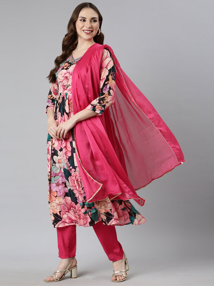 Neerus Pink printed floral suit set - detail view 1