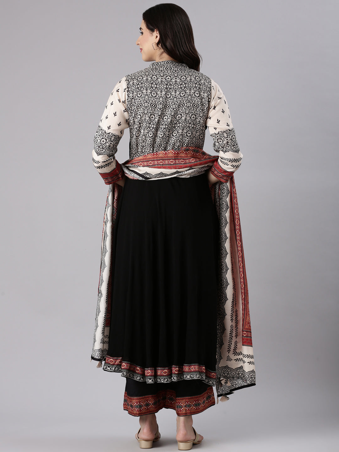 Neerus Beige muslin printed suit set with palazzo - side view