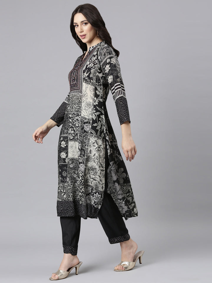 Neerus Black muslin straight suit set panelled kurta with trousers - back view