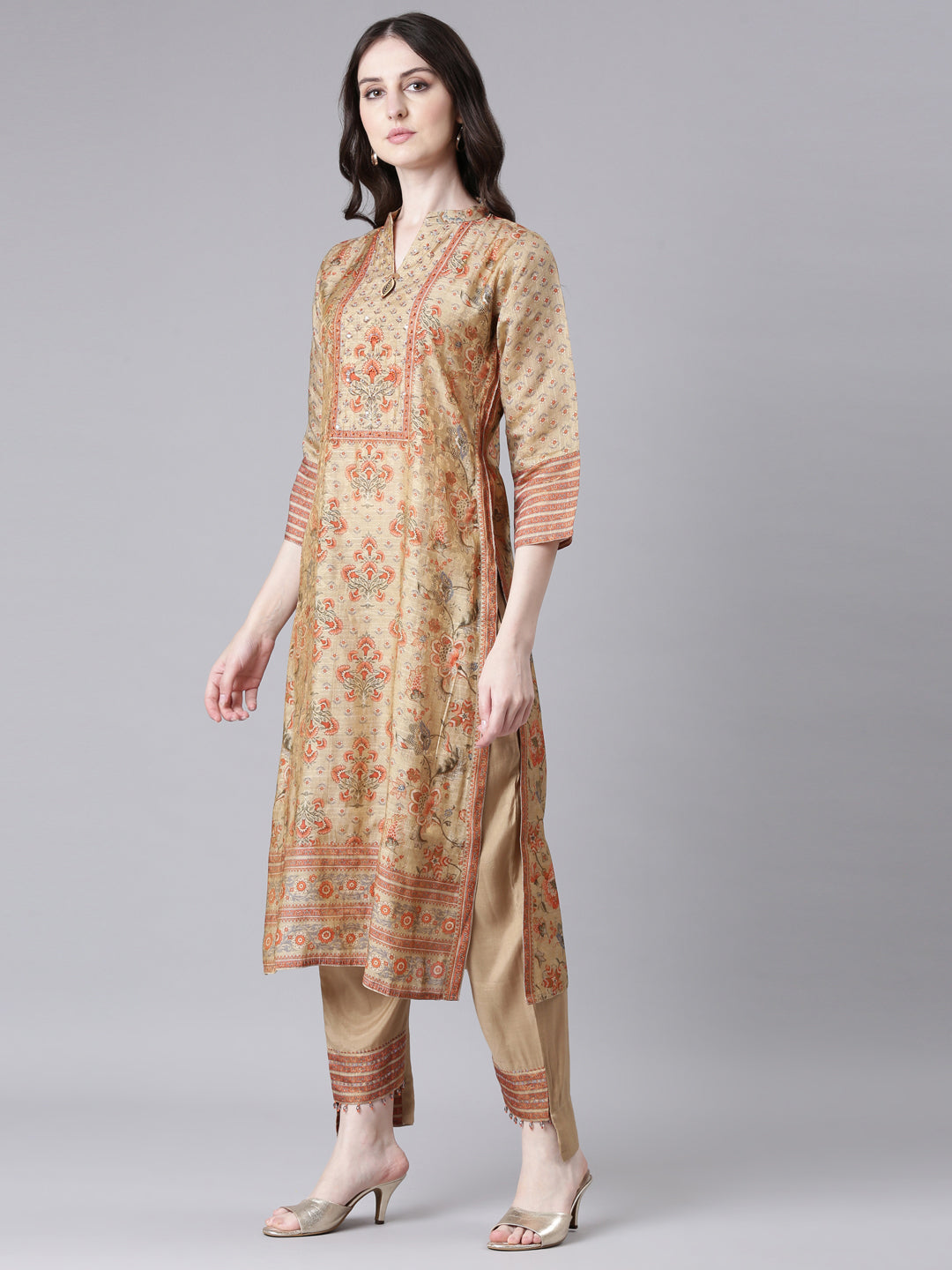 Neerus Beige tissue printed suit set - back view