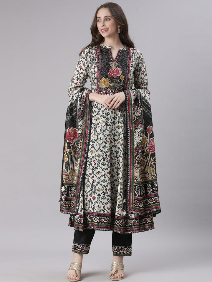Neerus Off White Printed Straight Kurta and Trousers With Dupatta