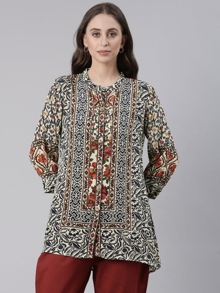 Neerus Multi Curved Floral Casual Kurti