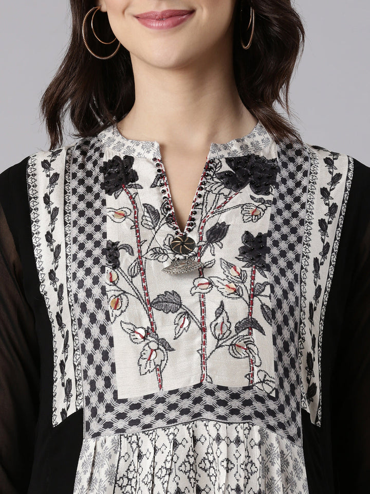 Neerus Black georgette printed suit set - detail view 1