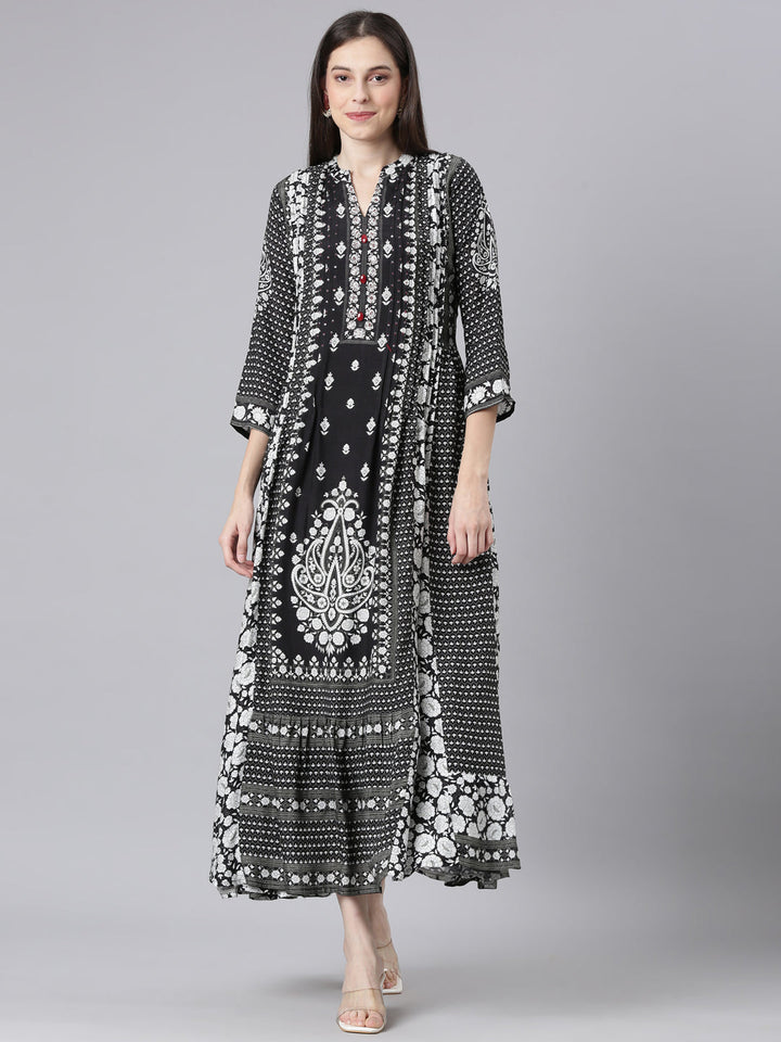 Neerus Black Curved Casual Floral Dresses.