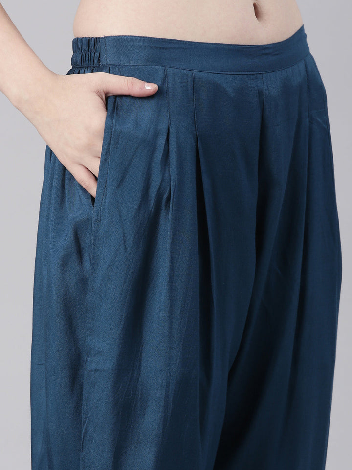 Neerus Navy Blue Printed Straight Kurta and Trousers