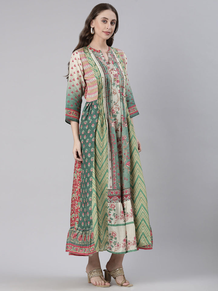 Neerus Green Casual Floral Maxi Dresses