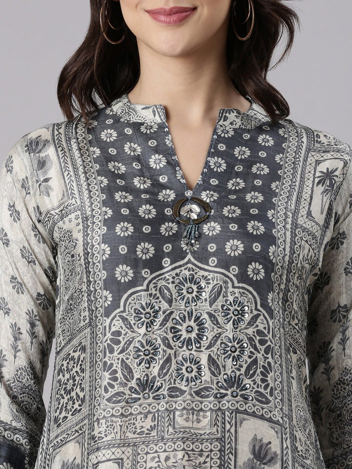 Gray Muslin Printed Three Piece Set