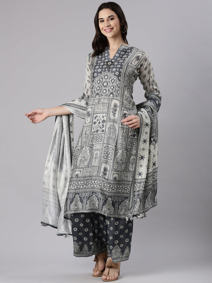 Gray Muslin Printed Three Piece Set