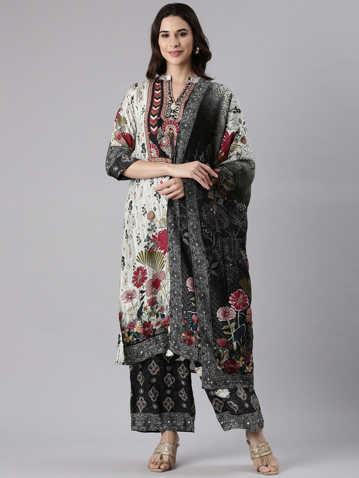 Off White Muslin Printed Three Piece Set