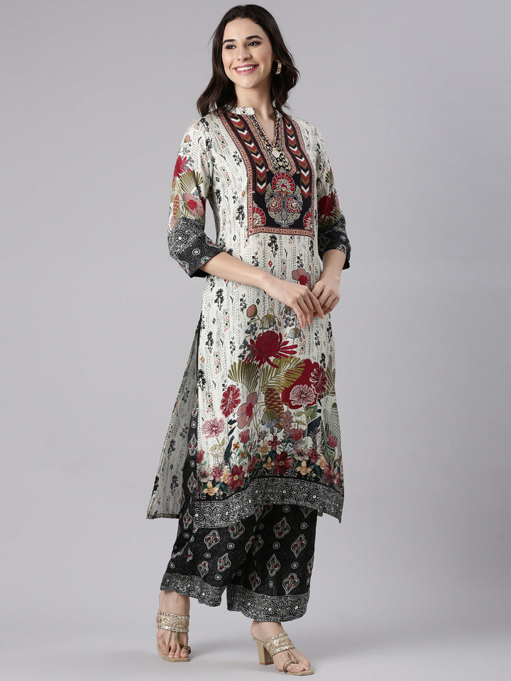 Off White Muslin Printed Three Piece Set