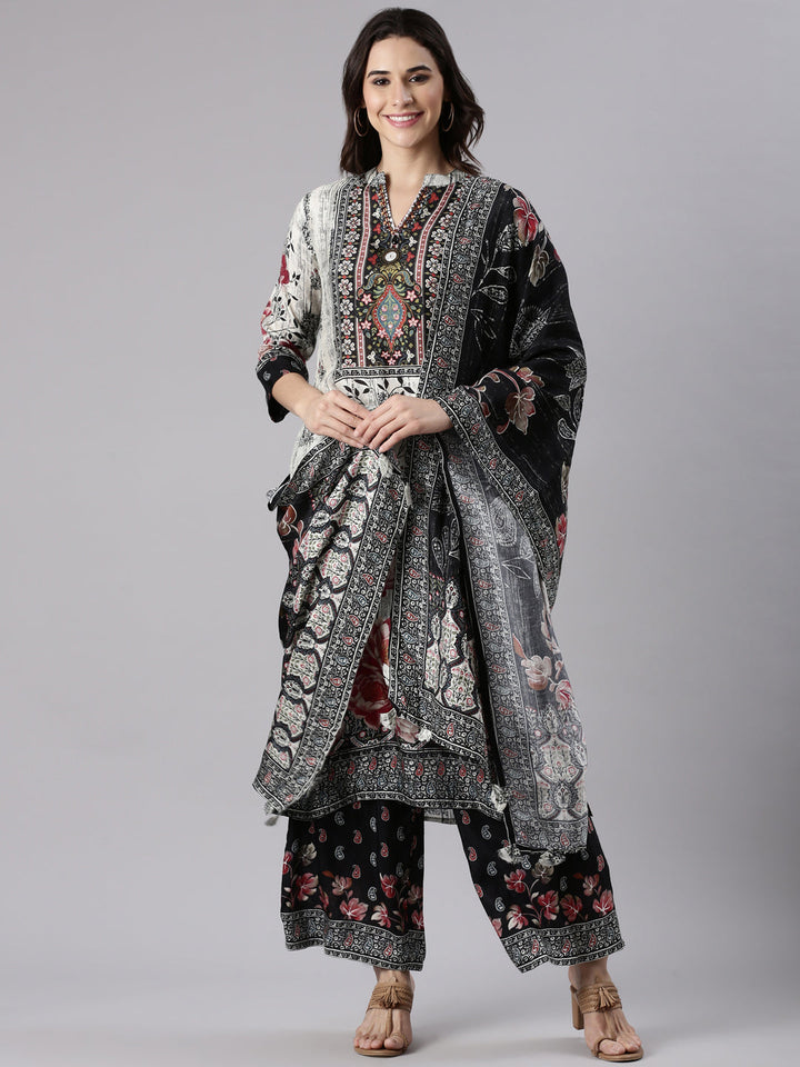 Off White Muslin Printed Three Piece Set