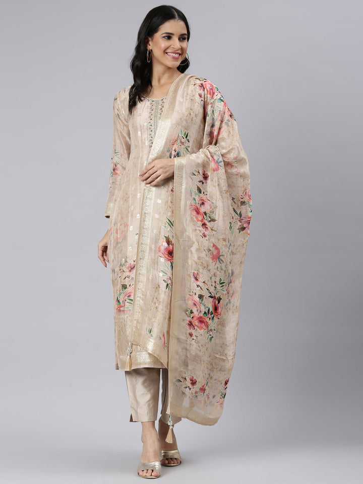 Neerus Gold printed straight suit set - front view
