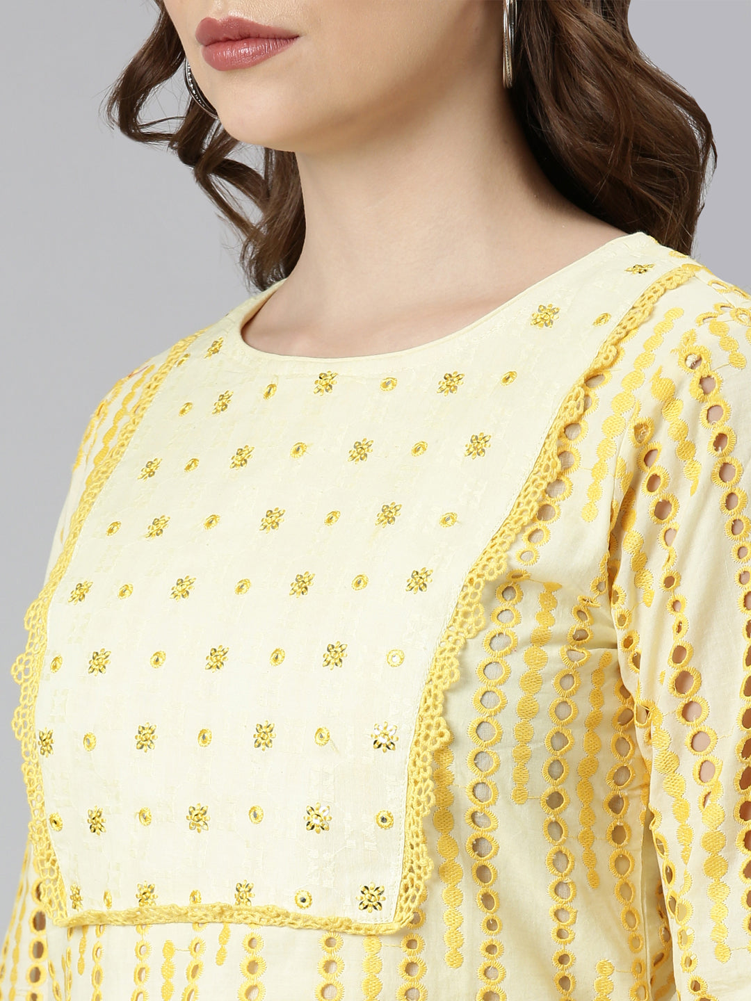 Neerus Yellow cotton printed kurta set - detail view 3