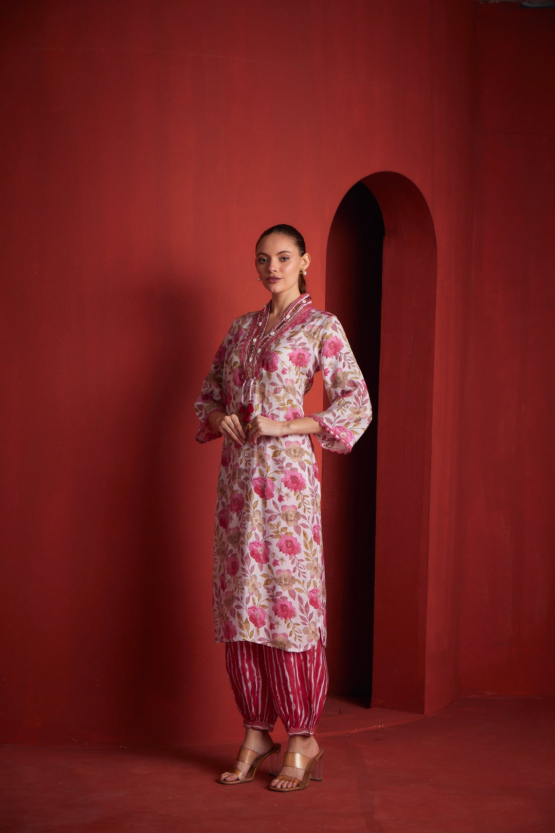 Neerus Pink shantoon printed kurta set - detail view 1