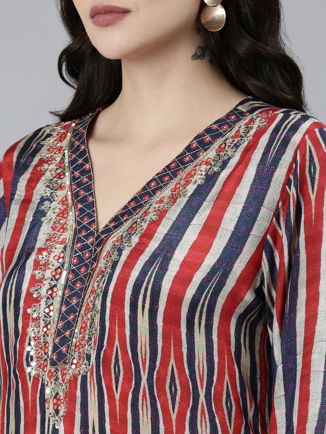 Neerus Blue printed chevron kurta set with trouser and dupatta - detail view 1