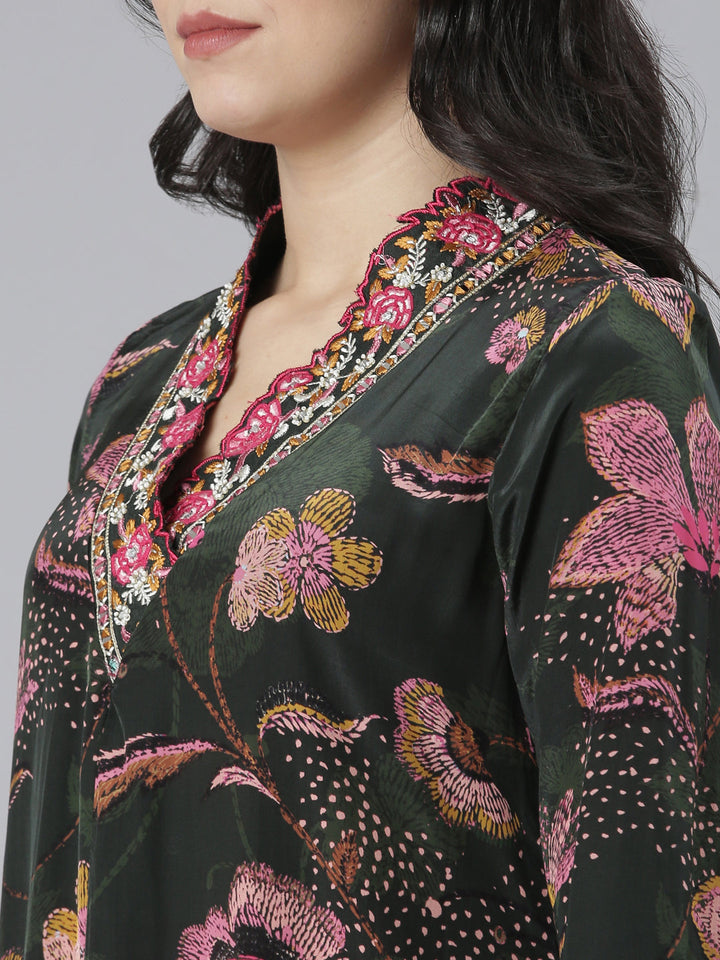 Neerus Green crepe printed high-low suit set - detail view 1