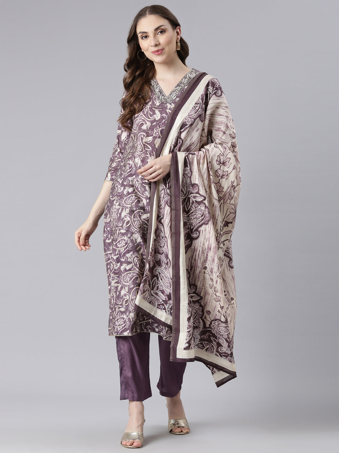 Neerus Purple printed paisley suit set - detail view 3