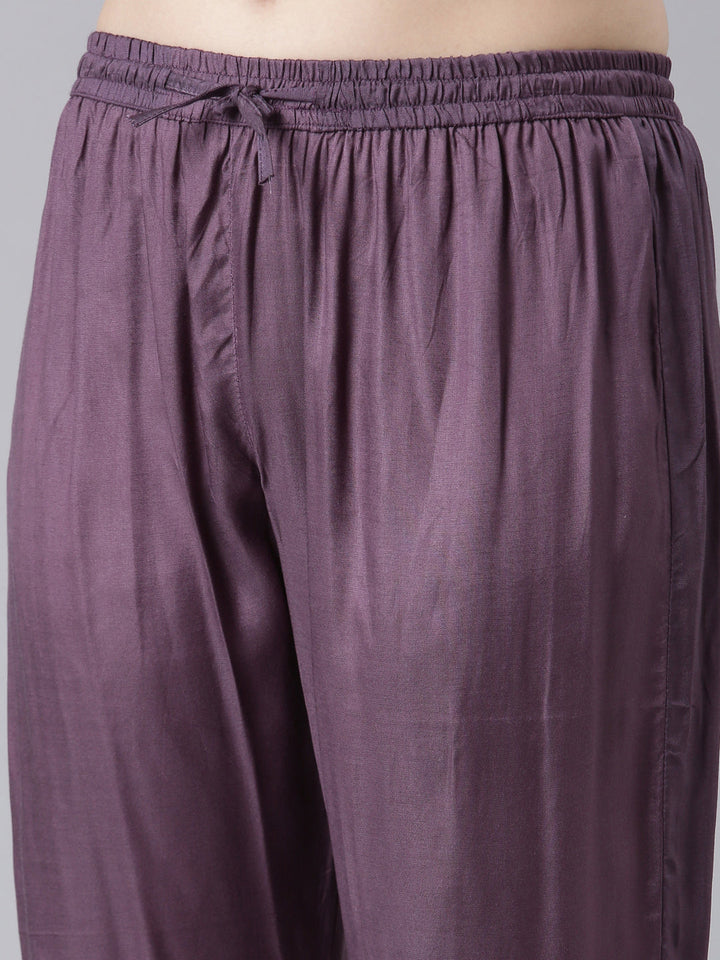 Neerus Purple printed paisley suit set - detail view 4