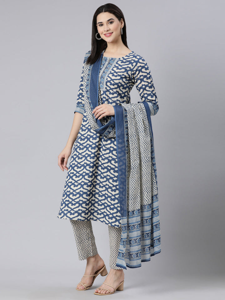 Neerus Blue cotton printed straight suit set - detail view 3