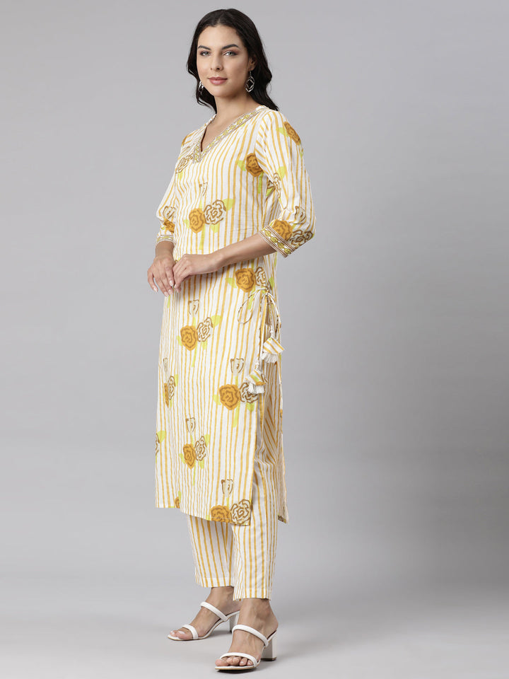 Neerus Yellow printed straight suit set - back view