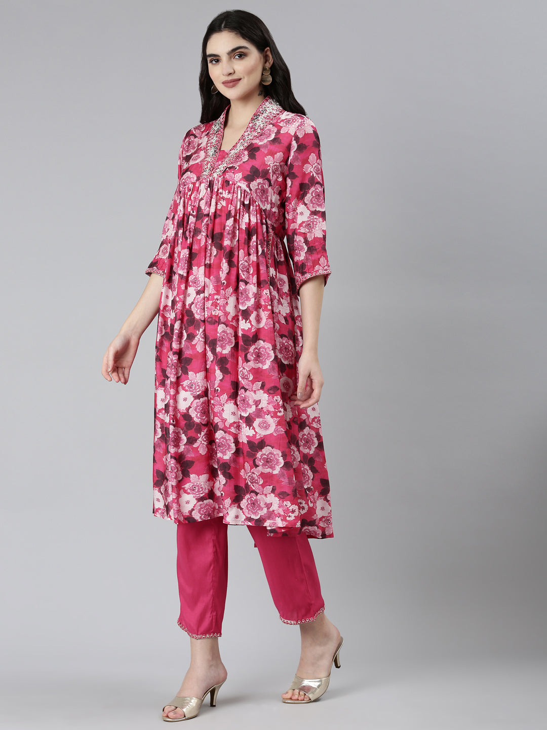 Neerus Pink shantoon printed kurta set with trousers - back view