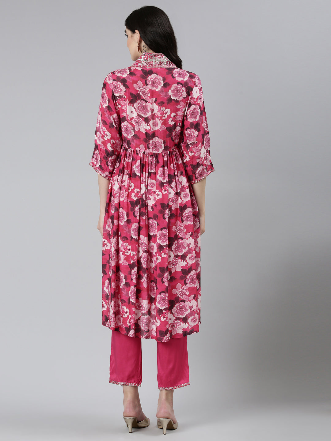Neerus Pink shantoon printed kurta set with trousers - side view