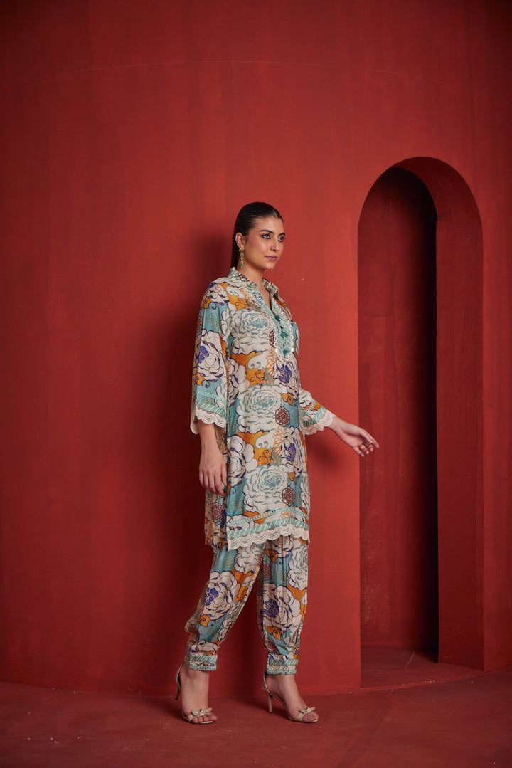 Neerus Green cotton printed kurta set - detail view 1