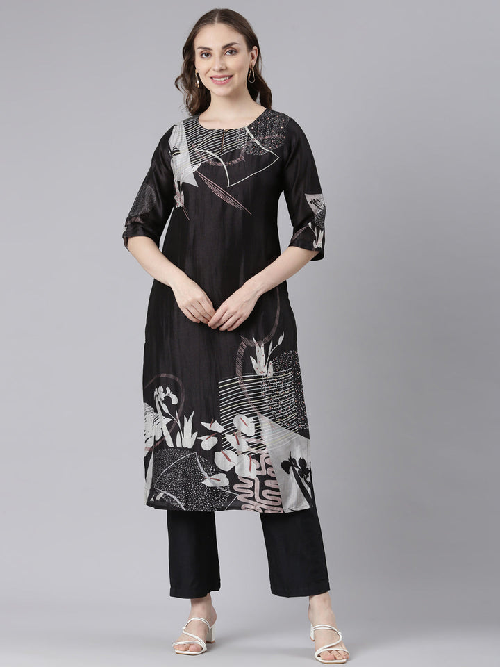 Neerus Black Shantoon solid straight kurta set - front view