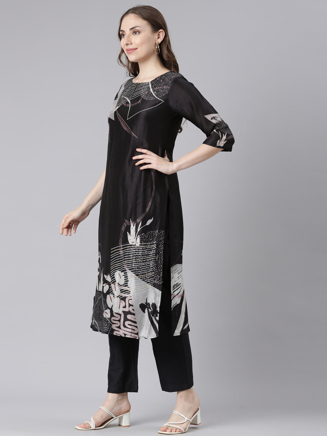 Neerus Black Shantoon solid straight kurta set - back view
